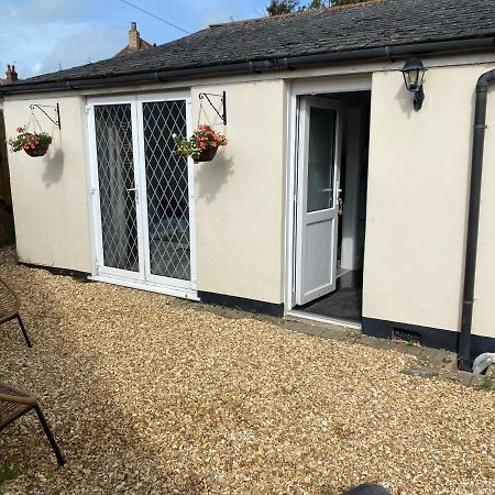Leeward Lodge Totland  Bagian luar foto